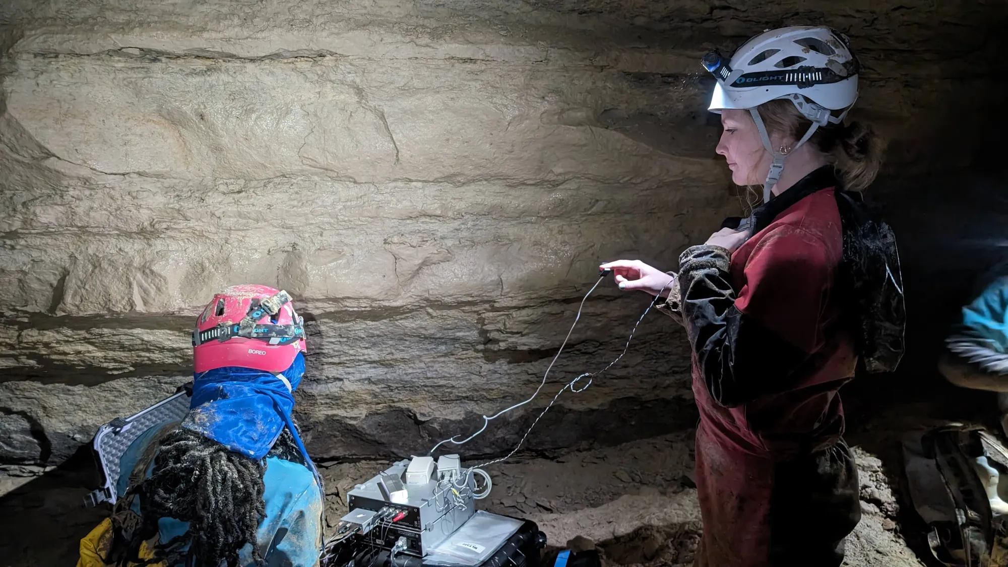 Students using a powerLab c in a cave